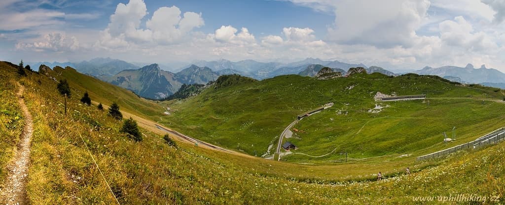 Rochers de Naye ve Švýcarských Alpách