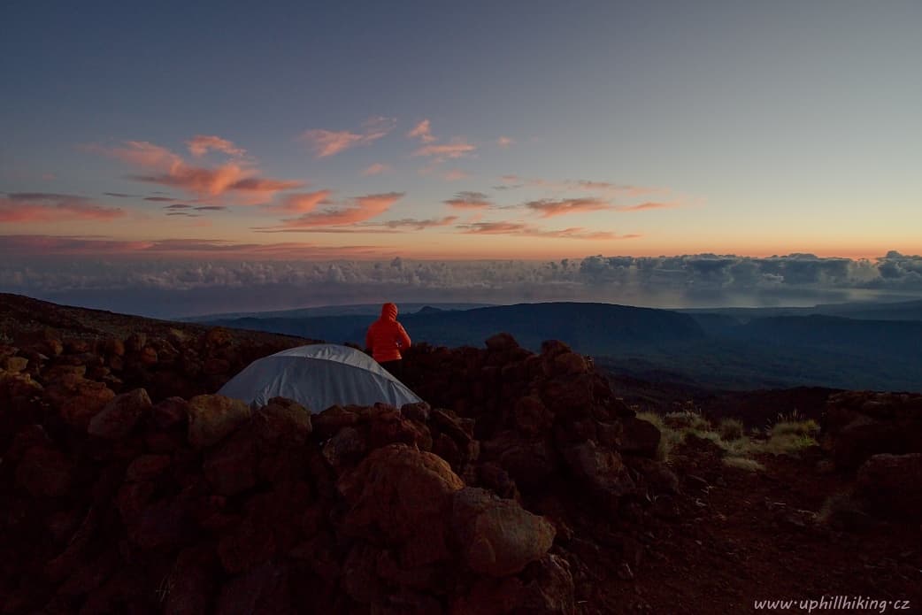 Trek v kráteru Cilaos a výstup na Piton des Neiges