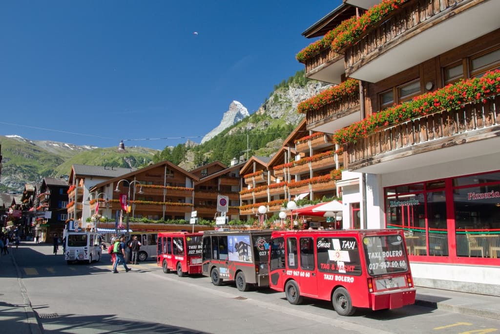 Zermatt a vyhlidka na Matterhorn